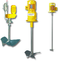 Agitatoare cu ax vertical