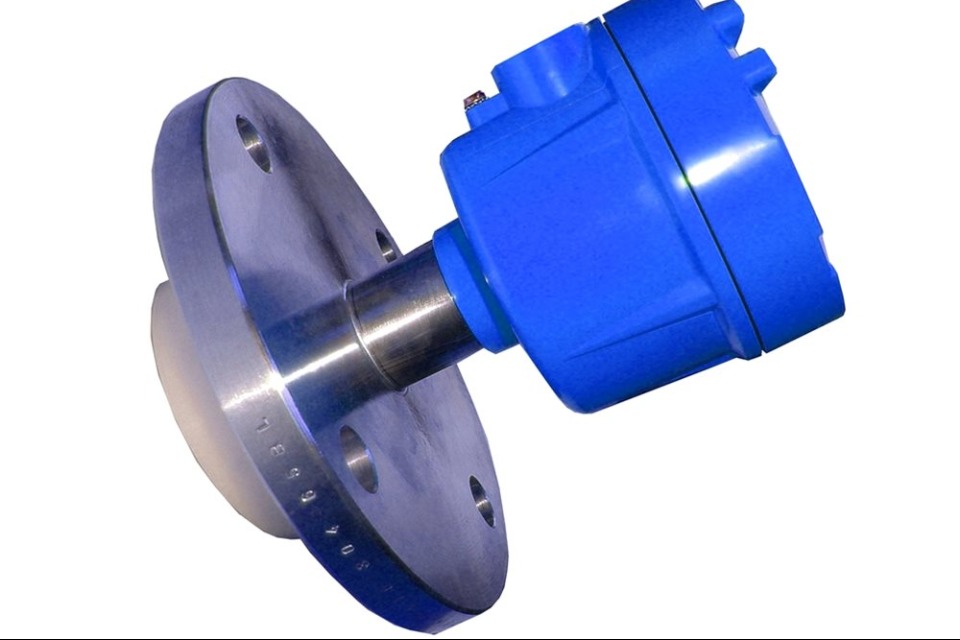 Seria ME - Senzori de nivel capacitivi 